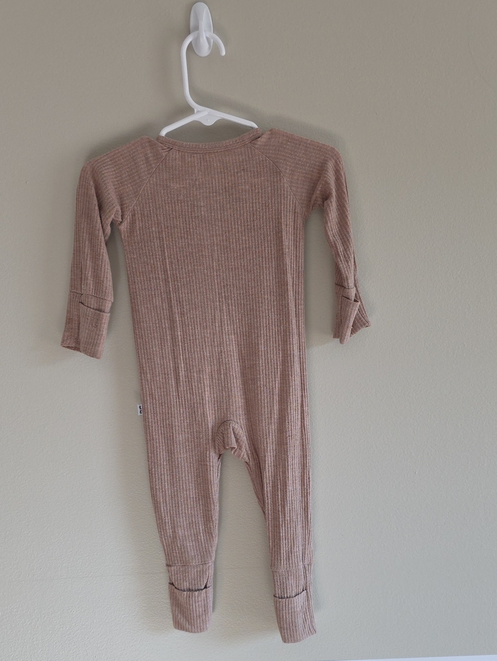 Little Sleepies - Ribbed Oatmeal - Picture 3 of 3